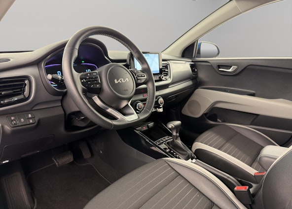 Vehicle image 9 Vehicle image 9