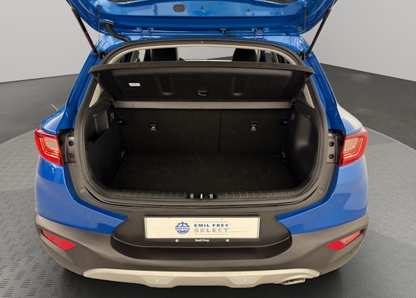 Vehicle image 4 Vehicle image 4