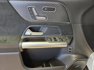 Mercedes-Benz EQA 350 4Matic AMG Line Swiss Star