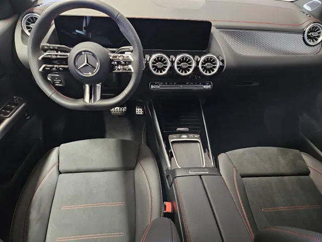 Mercedes-Benz EQA 350 4Matic AMG Line Swiss Star