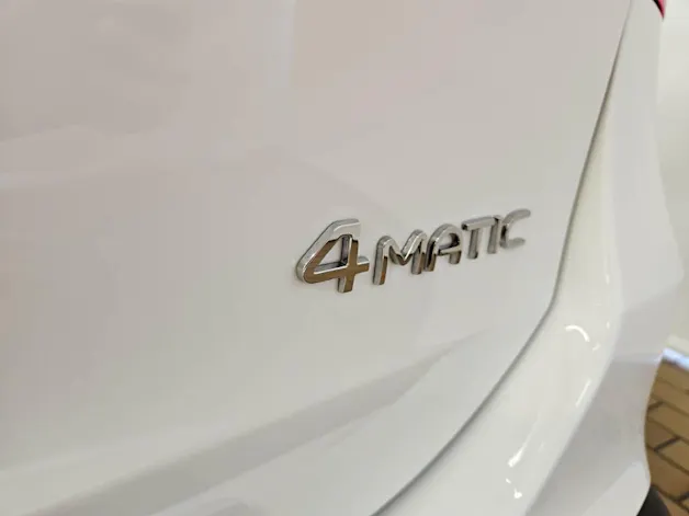 Mercedes-Benz EQA 350 4Matic AMG Line Swiss Star