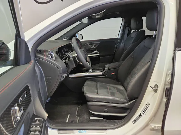 Mercedes-Benz EQA 350 4Matic AMG Line Swiss Star