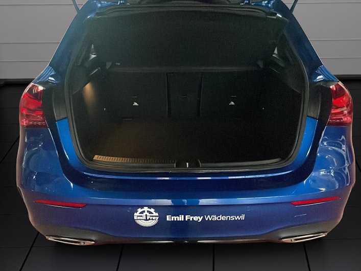 Vehicle image MERCEDES-BENZ A 200