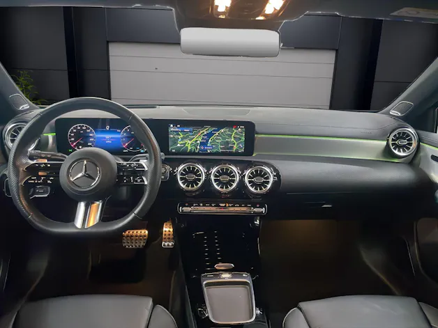 Mercedes-Benz A 200 AMG Line
