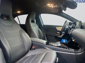 Vehicle image MERCEDES-BENZ A 200 AMG Line