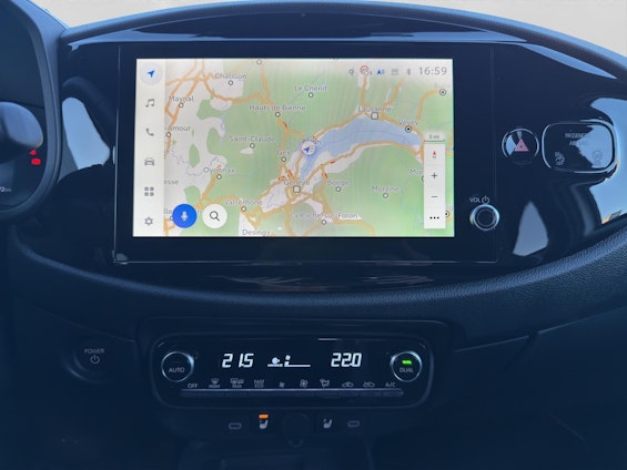 Vehicle image 4 Vehicle image 4