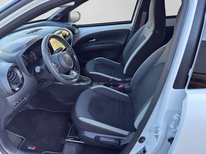 Vehicle image TOYOTA AYGO X