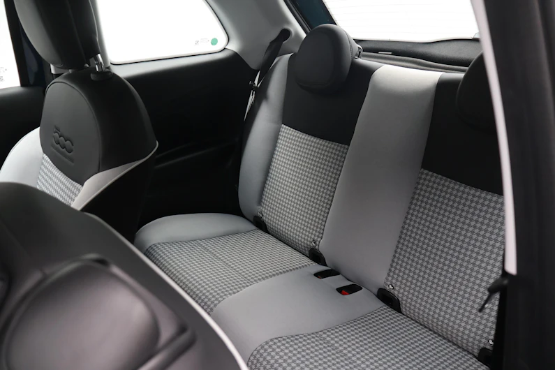 image du véhicule FIAT 500