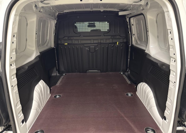 Vehicle image 15 Vehicle image 15