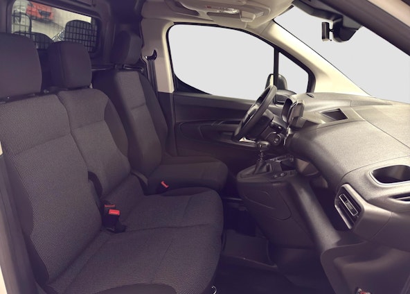 Vehicle image 9 Vehicle image 9