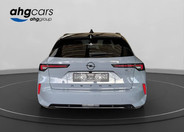 Vehicle image 3 Vehicle image 3