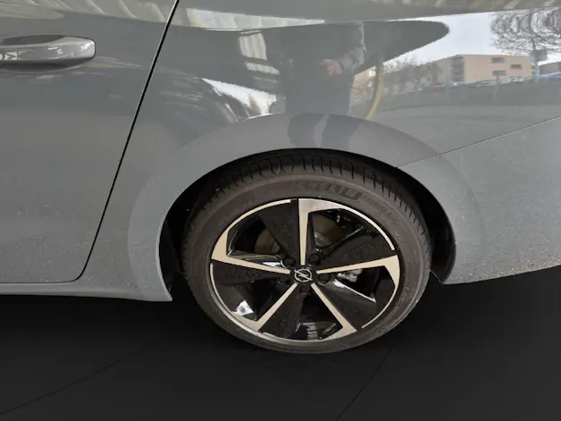 Opel Astra Sports Tourer 1.2 T Hybrid GS