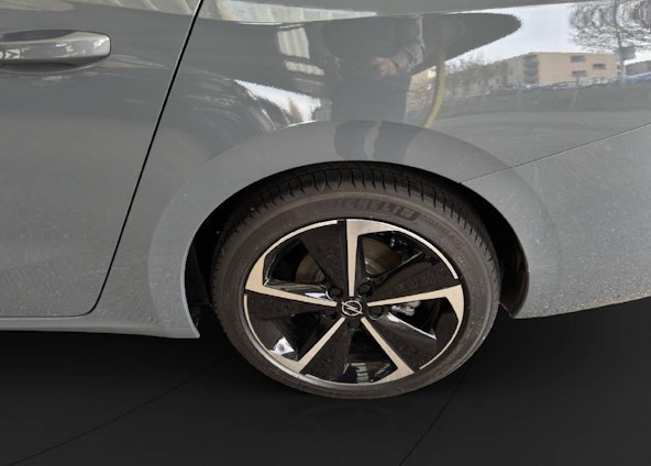 Vehicle image 9 Vehicle image 9