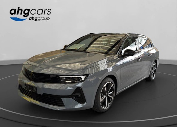 First vehicle image First vehicle image