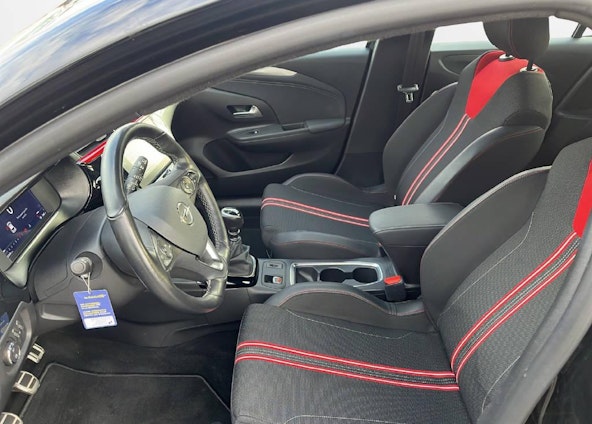 Vehicle image 4 Vehicle image 4