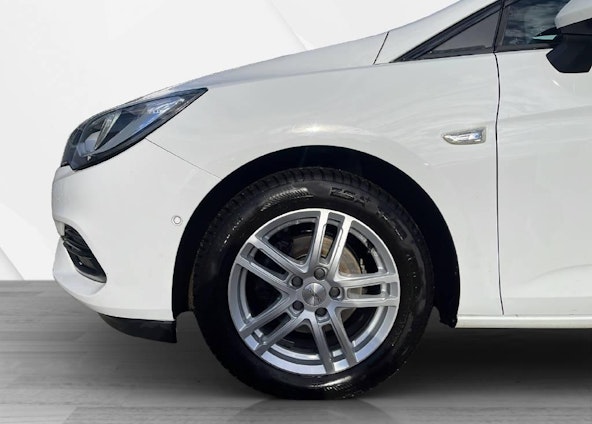 Vehicle image 9 Vehicle image 9