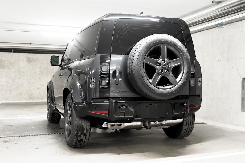 Vehicle image LAND ROVER DEFENDER