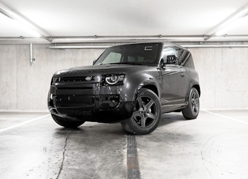 Vehicle image LAND ROVER Defender 90 3.0 D I6 250 X-Dynamic SE Vehicle image LAND ROVER Defender 90 3.0 D I6 250 X-Dynamic SE