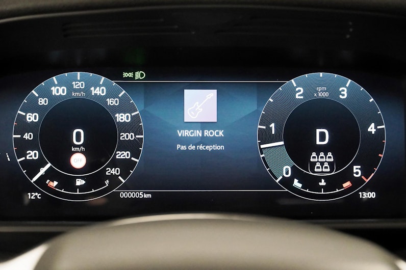 Vehicle image LAND ROVER DEFENDER