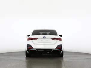 BMW i4 xDrive40