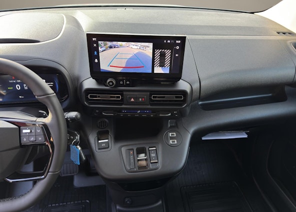 Vehicle image 13 Vehicle image 13