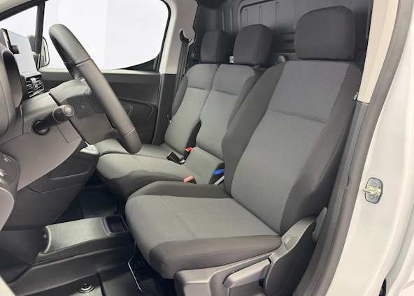 Vehicle image 7 Vehicle image 7