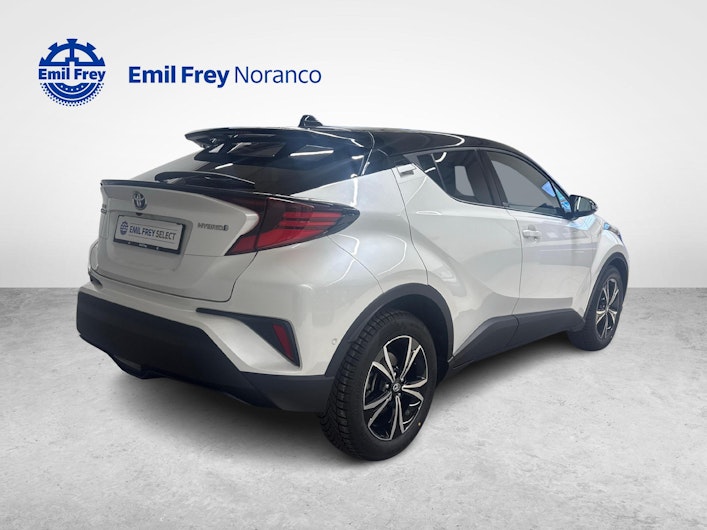 Vehicle image TOYOTA C-HR