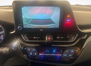 Vehicle image TOYOTA C-HR 1.8 VVTi HSD Move