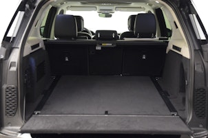 Vehicle image LAND ROVER Discovery 3.0 D I6 350 Gemini