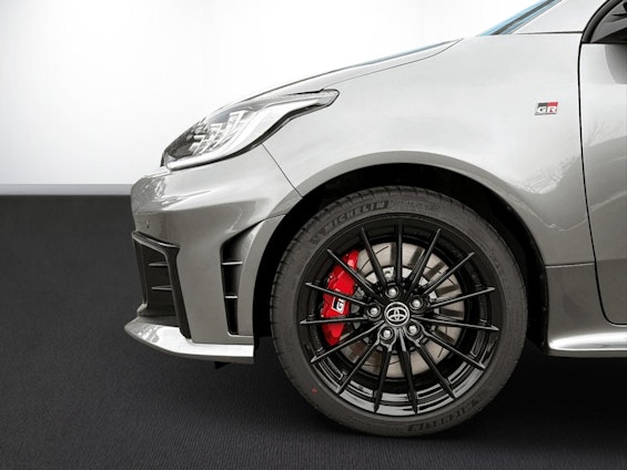 Vehicle image 4 Vehicle image 4