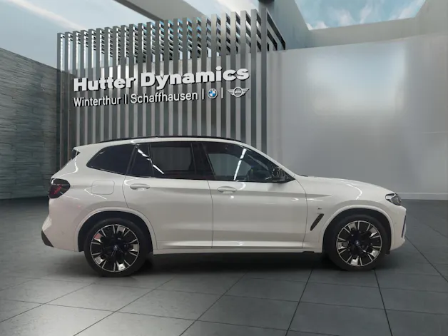BMW iX3 E-Motor Impressive