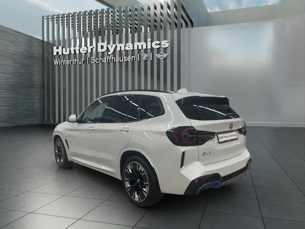 BMW iX3 E-Motor Impressive