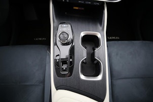 Vehicle image LEXUS RZ 450e Excellence