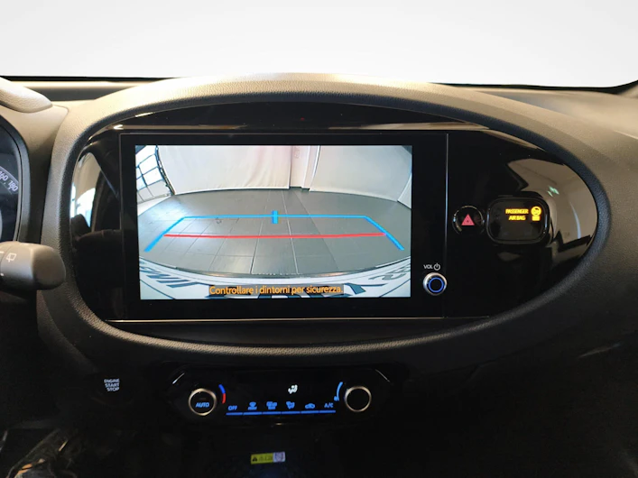 immagine del veicolo TOYOTA AYGO X