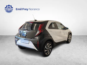 https://vehicle.imgix.net/4091913/ee9420e3-9330-476e-8331-d45561efe71f.jpg