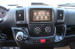 Vehicle image CITROEN Jumper Kaw. 35 L2H2 2.2 BlueHDi 140 S/S