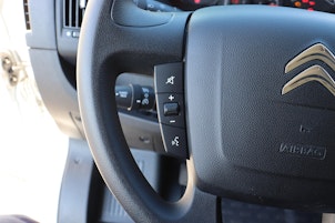 Vehicle image CITROEN Jumper Kaw. 35 L2H2 2.2 BlueHDi 140 S/S