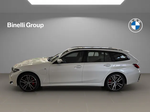 BMW 330e xDrive SAG Touring