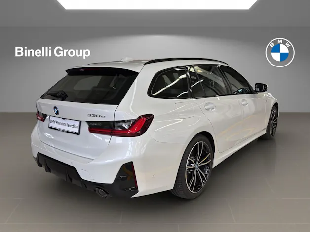 BMW 330e xDrive SAG Touring