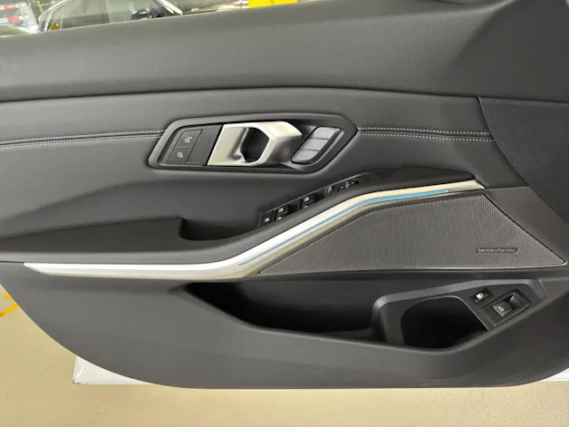BMW 330e xDrive SAG Touring