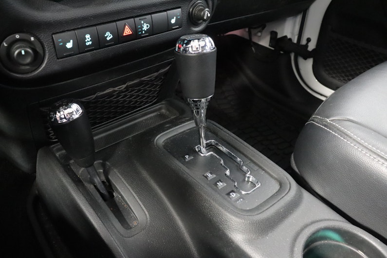 Vehicle image JEEP WRANGLER