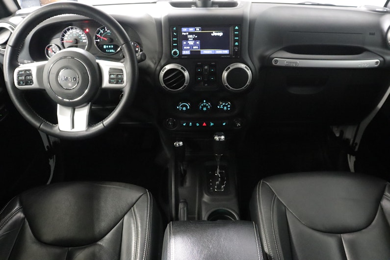 Vehicle image JEEP WRANGLER