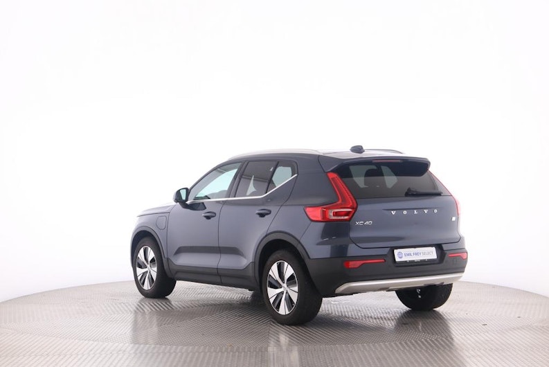 Vehicle image VOLVO XC40