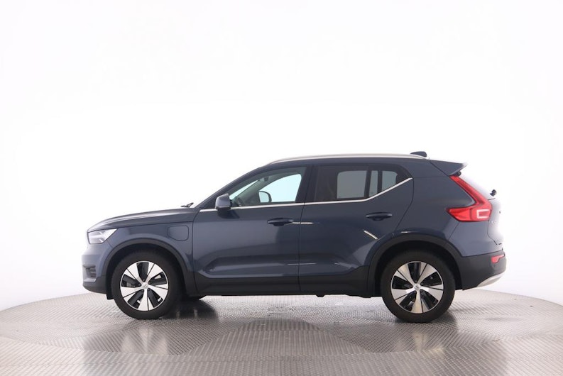 Vehicle image VOLVO XC40
