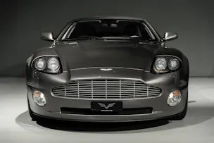 Aston Martin Vanquish 6.0 V12