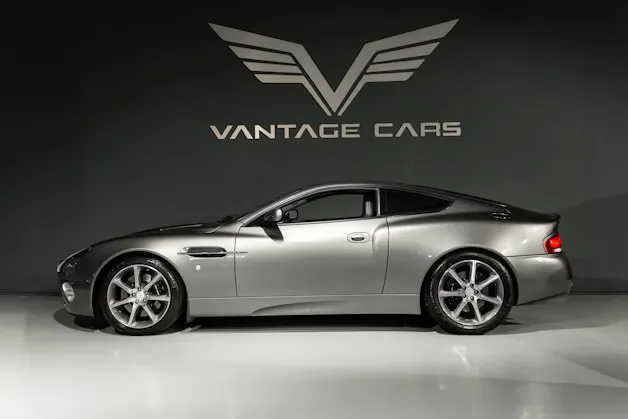 Aston Martin Vanquish 6.0 V12