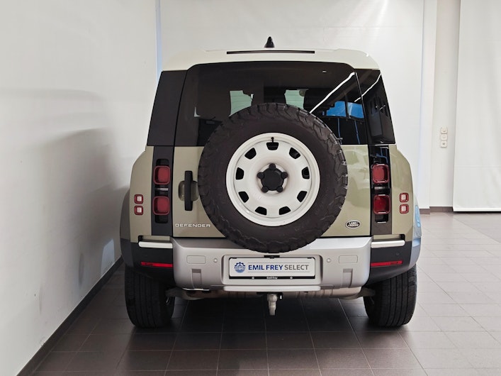 Vehicle image LAND ROVER DEFENDER