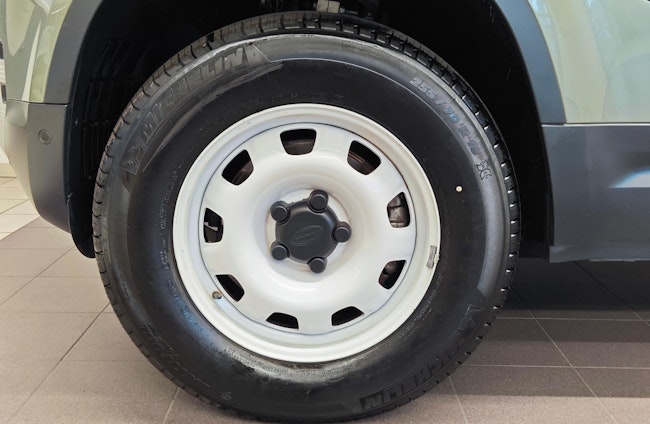 Vehicle image 13 Vehicle image 13