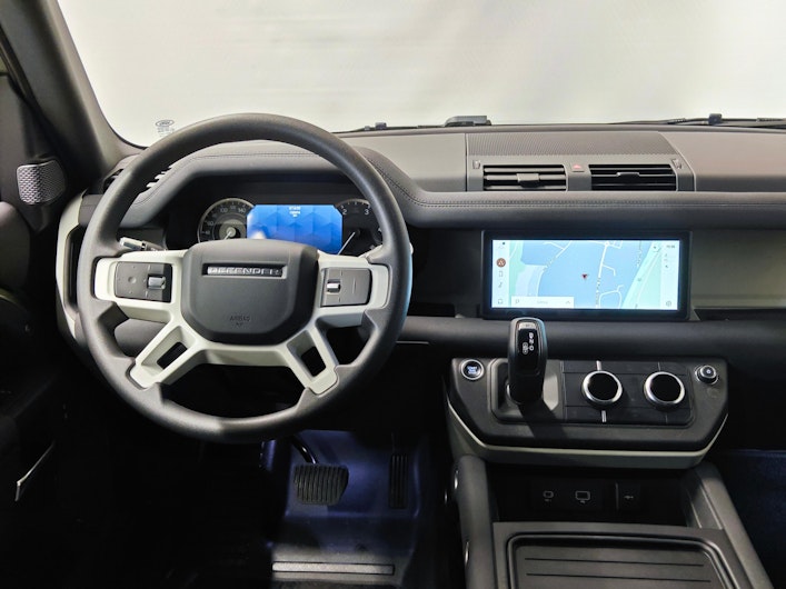 Vehicle image LAND ROVER DEFENDER