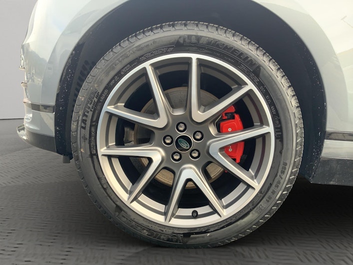 Vehicle image LAND ROVER RANGE ROVER VELAR